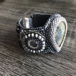 Women seed beads embroidery labradorite bracelet